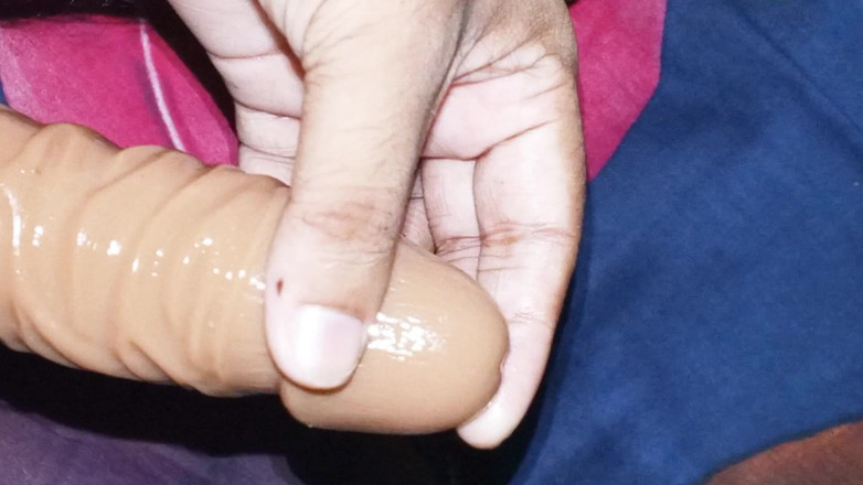 NAZMA: Iubit bengalez se fute în iubita din camera de hotel Fată...