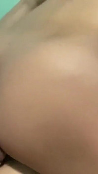 Outro com um cara muito pequeno, muito divertido com alguns