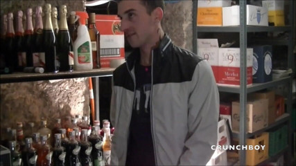 French Twinks Amator videos: Twink fucked by the barman in the restaurant in uniform