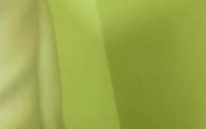 Carla Villalobos: Curvă matură sexy care se atinge arătându-și țâțele și curul pentru iubitul...