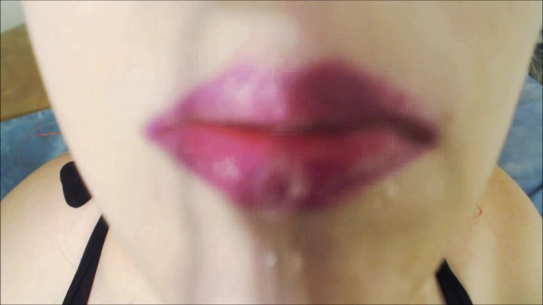 Scarlet Vixen: Göğüslerine tükürük n salyası