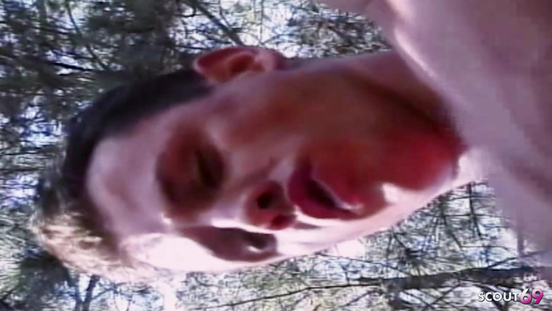 Shemale TS Collection: 쪼이는 후장을 가진 두꺼운 자지로 금발의 마른 쉬멜과 섹스하는 Tinder 데이트