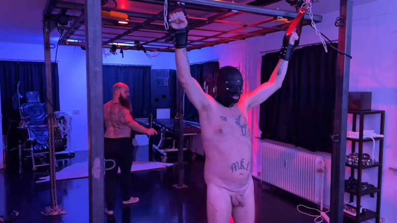 VikingsFeet: Single Tail for Male Slave