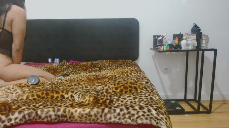 Brazilian Catwomen: Byla jsem nadržená Sama doma Pt2