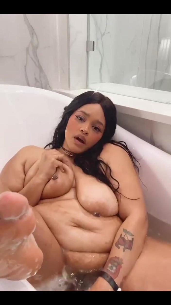 Big big cherry: Masturbation