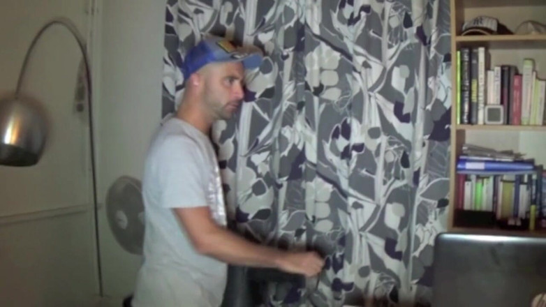 YOUNG FUCKED BY OLDER: Băiat francez futut de un twink heterosexual de 19 ani