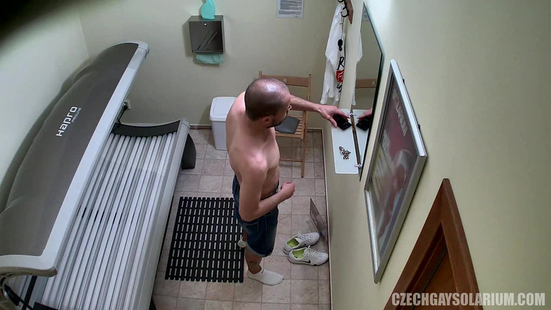 Czech Gay Solarium: チェコのゲイソラリウム 15 バフハゲスタッドが完全露出で捕らえられました