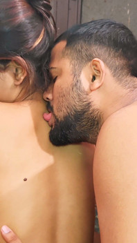 Indian Desi Video. The brother-in-law and sister-in-law had Hardcore sex in the kitchen. Fuck Har Pussy. Hindi Audio