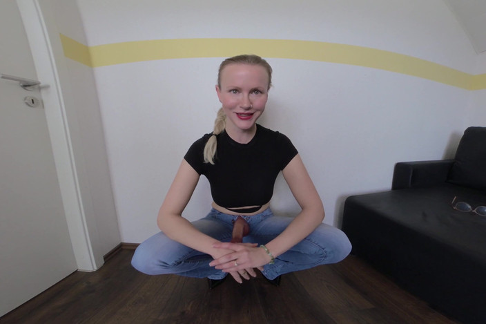 BlondeHexe VR: Futanari dívka se ti vystříká do obličeje