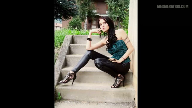 Lady Mesmeratrix Official: Kann dich selbst nicht retten...