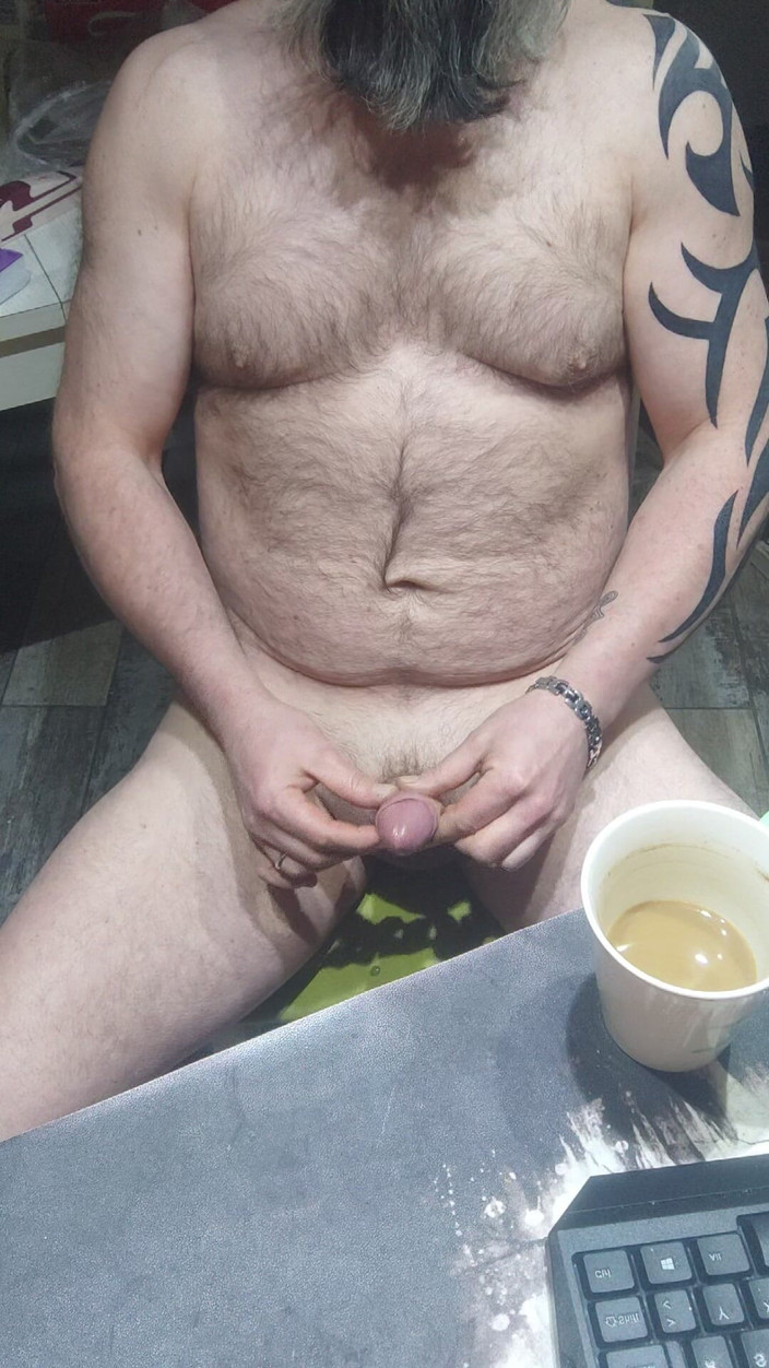 Wanker: सुबह का कॉफ़ी पीना और मेरे लंड को झटका दो