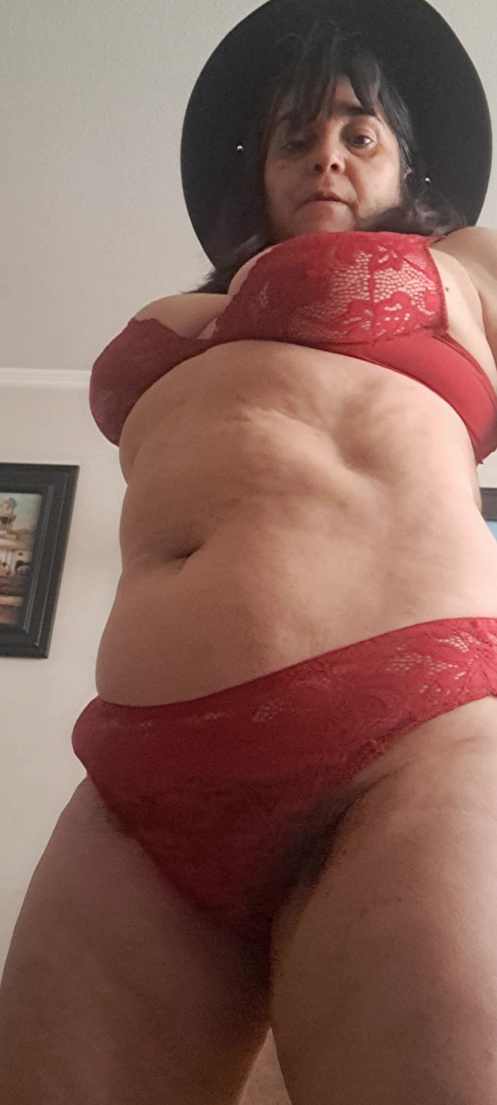 Mommy big hairy pussy: Jak chcete vidět se spodním prádlem nebo bez něj