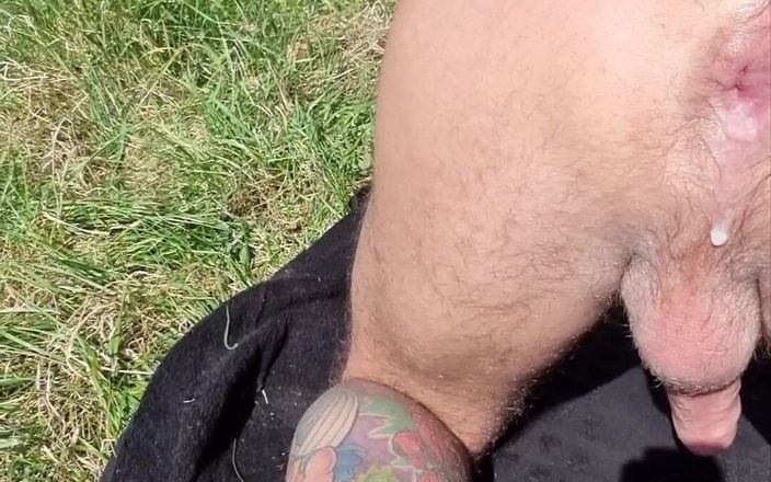 gaynaughtywelsh: Ich ficke meinen proll-stiefbruder ohne gummi im wald