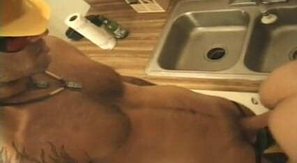 Cryptostudios: Sexy lady seduced the hot plumber boy