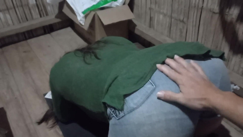 Martin13: पार्क में एरोबिक्स करने के बाद युवा महिला की चुदाई, भाग 1