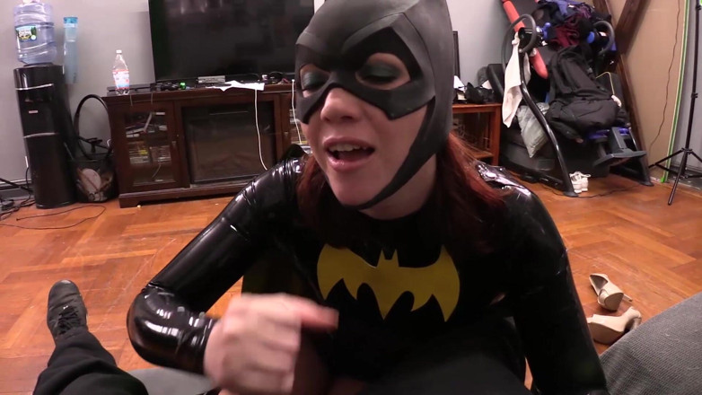 Evangelines Fetish: Batgirls Cuckold Handjob