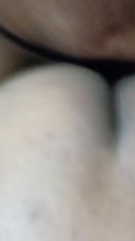 Une fille desi se baigne et se fait baiser en levrette