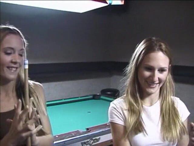 2 Girls 1 Guy: Two horny teens are jumping on guy's cock