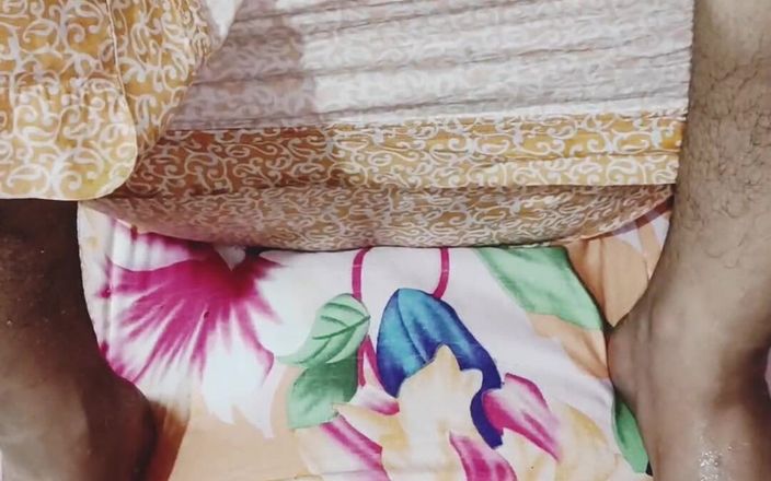My hot pussy Shahida: 我上班迟到了。认为我们可以很快做到吗？
