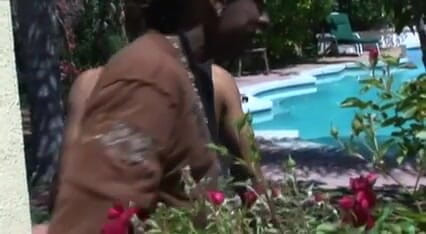 Miami Reality: Dos bellezas chupando grandes pollas negras
