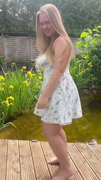 Sommerkleid, anziehen - und rein