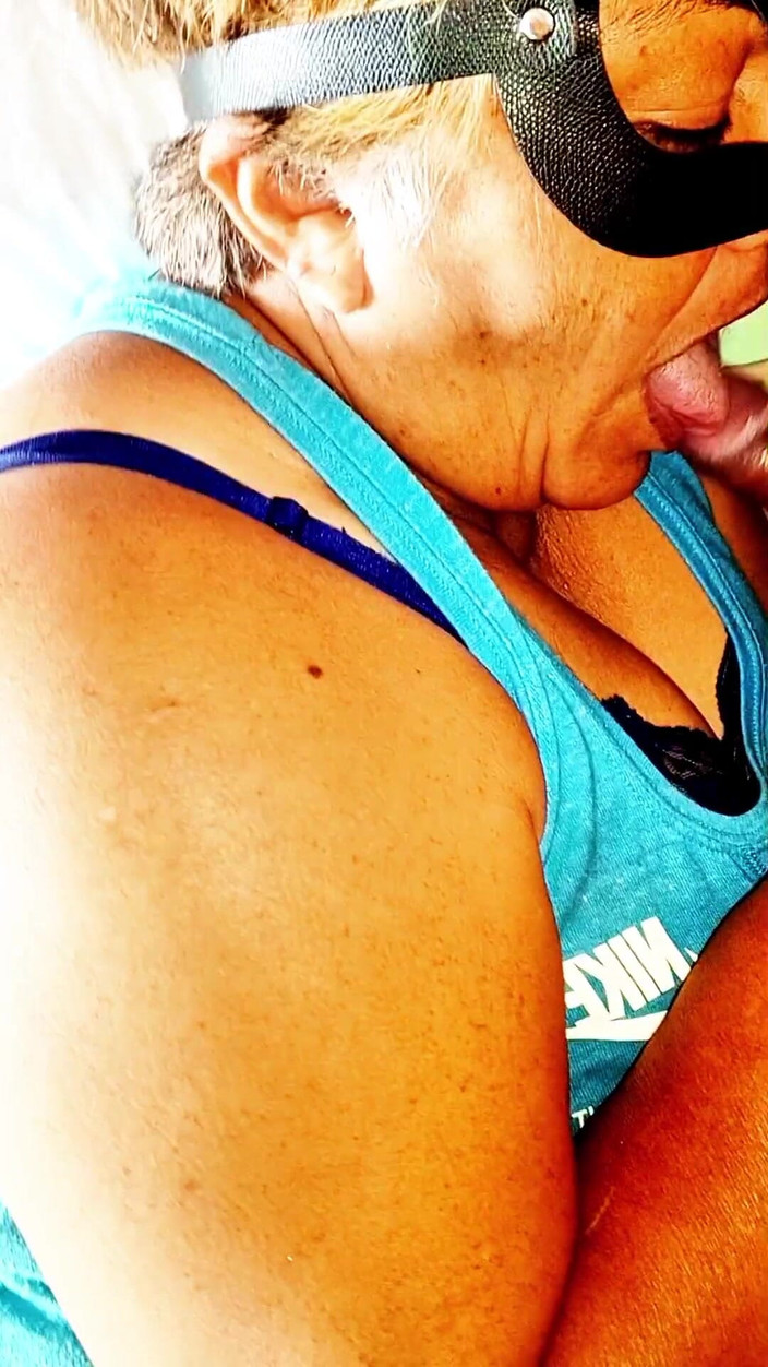 Milfta boohot: I Invite the Lady I Met at the Gym Over...