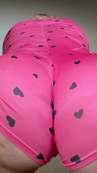BBWが大きくて震えるお尻