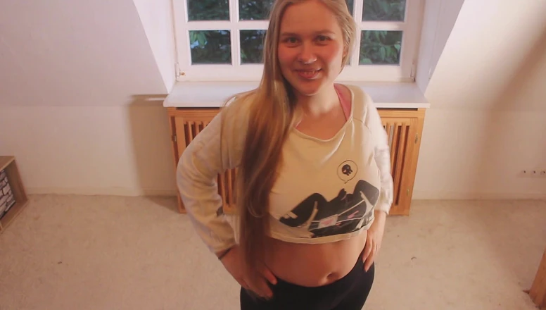 Maja Meer: He rubs his penis on my clit and cums in...