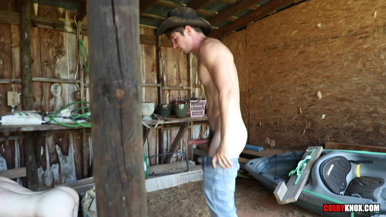 Colby Knox: 4 Inculata senza preservativo