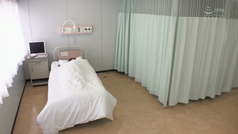 CherryBONBON: Seductive Nurse Ueto - a Trusted Beauty Tempts Husbands Into Hospital...