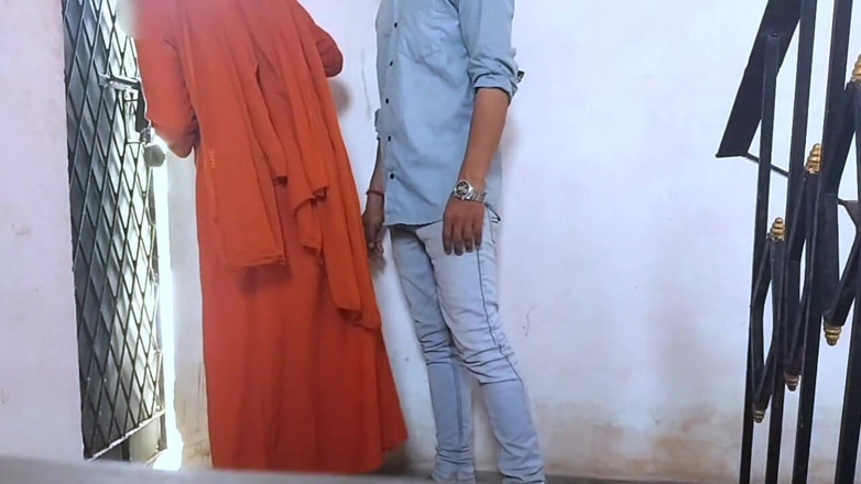 Fantacy cutting: Desi Couple