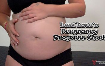 Lexi Love’s Pregnancy Progress Check: Naked Weigh-in & Explicit Measurements