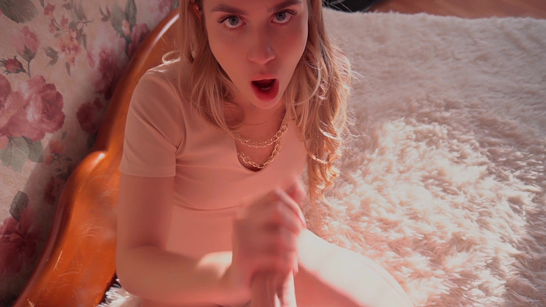 ReplayXXXLady: A La Hermanastra Le Encanta El Sexo, Nunca Le Duele...