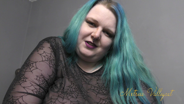 Mxtress Valleycat: Sportsfan domme mocks your funny shaped balls