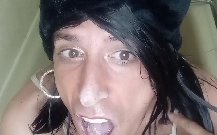 Penelopene27: Crossdresser Dirnk Pee and Cum in Hole