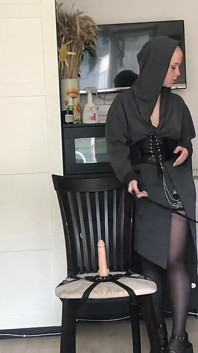 Maîtresse Vilu Vidish joue avec son esclave Vilu et Mi couple