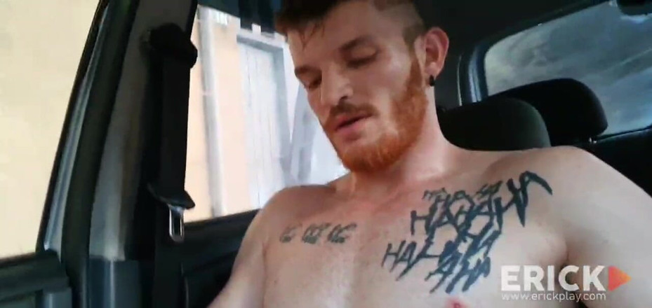 carmonaoficial: Carmona E Erick Diaz Batendo Uma Ate Gozar No Centro...