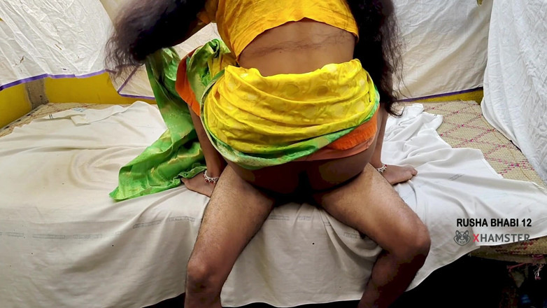RUSHA BHABI: Vacker indisk Deshi Bhabhi med Devor efter lång tid knulla...