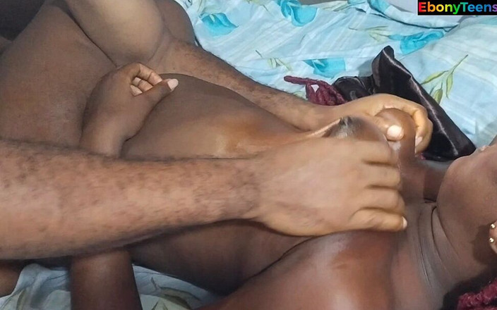 Ebony teens tv: Tukang urut meraba-raba pelanggan pemalu yang tidak tahan