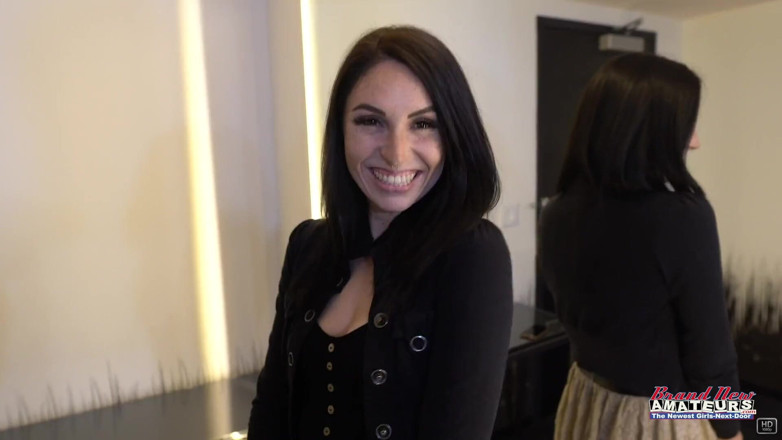 Brand New Amateurs: Part 1 of 2 brand new amateurs Ashley Wolf porn star interview...