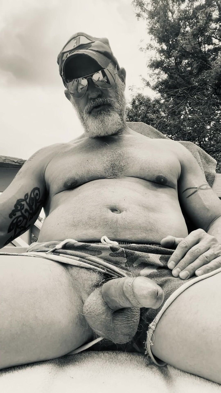 MrJamesYork: Мастурбация минета на улице