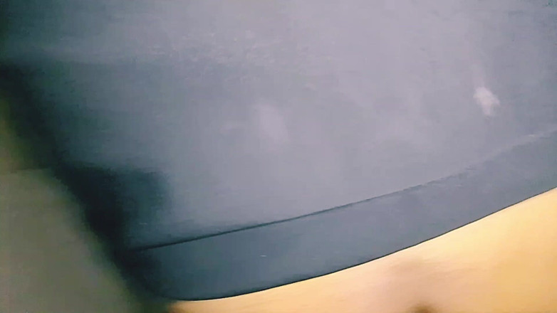 Aizzee: Hintli komşular merdivenlerde sikişiyor