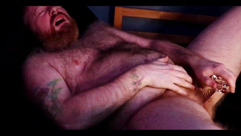 RonBeastlyFTM: トランスマン/Ftmがガラスディルドで自分自身をファックする