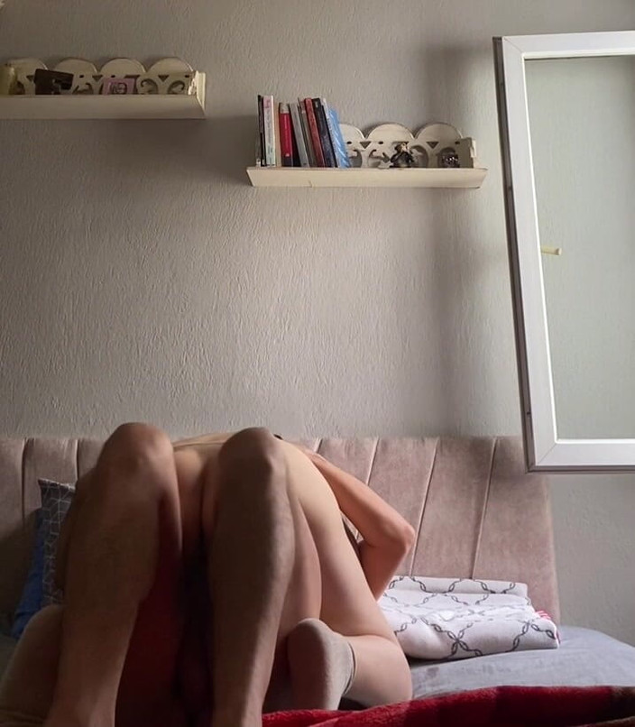 Mudur_bey35: Dałem mojemu zamężnemu sąsiadowi loda i pieprzyłem go