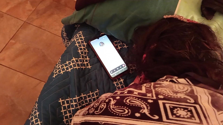 Moo DBOXXX: Infidèle chrétienne mature, son mari l’appelle au téléphone pendant que...