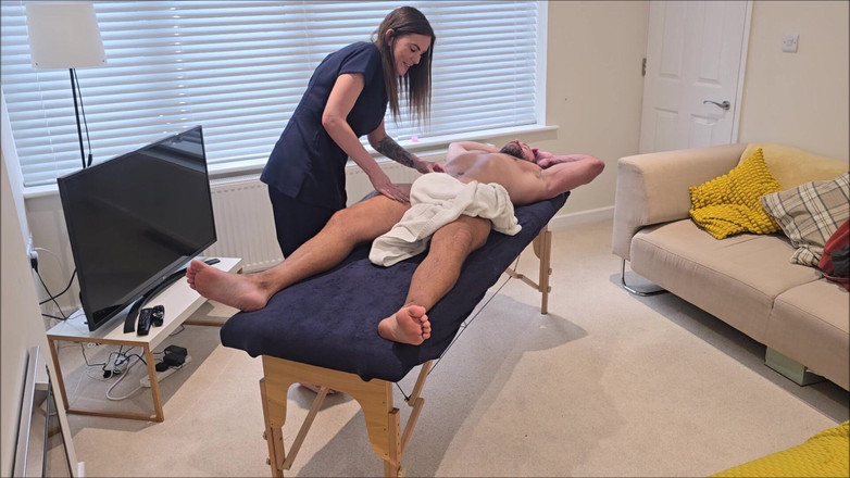 MassageRoomX: Tukang pijat nunjuk kemampuan aslinya sama aku