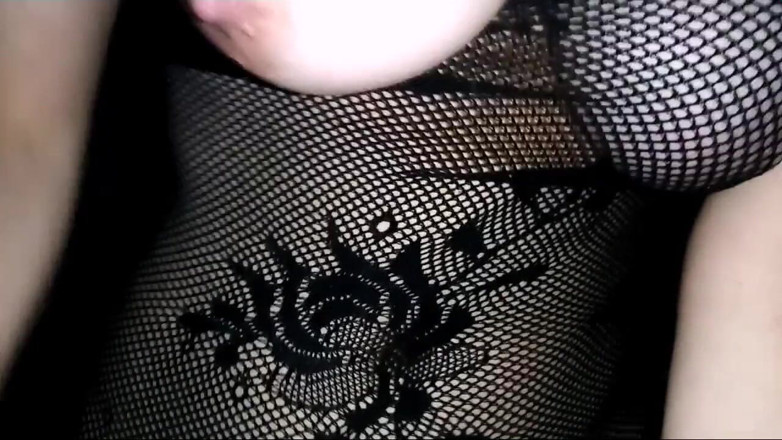 Barbara_35: Sürtük orta yaşlı seksi kadın kaltak gibi emiyor ve sikişiyor