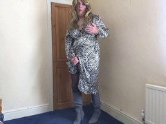 Sarahsatinslut: Saténové obalové šaty dávají snadný přístup