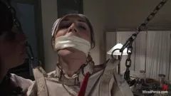 Sister Dee and Isis Love Get Nasty in the Doctor's Office