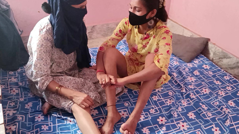 HousewifeGeeta: Adik tiri dientot habis-habisan sama pacarnya sambil ngobrol bahasa india